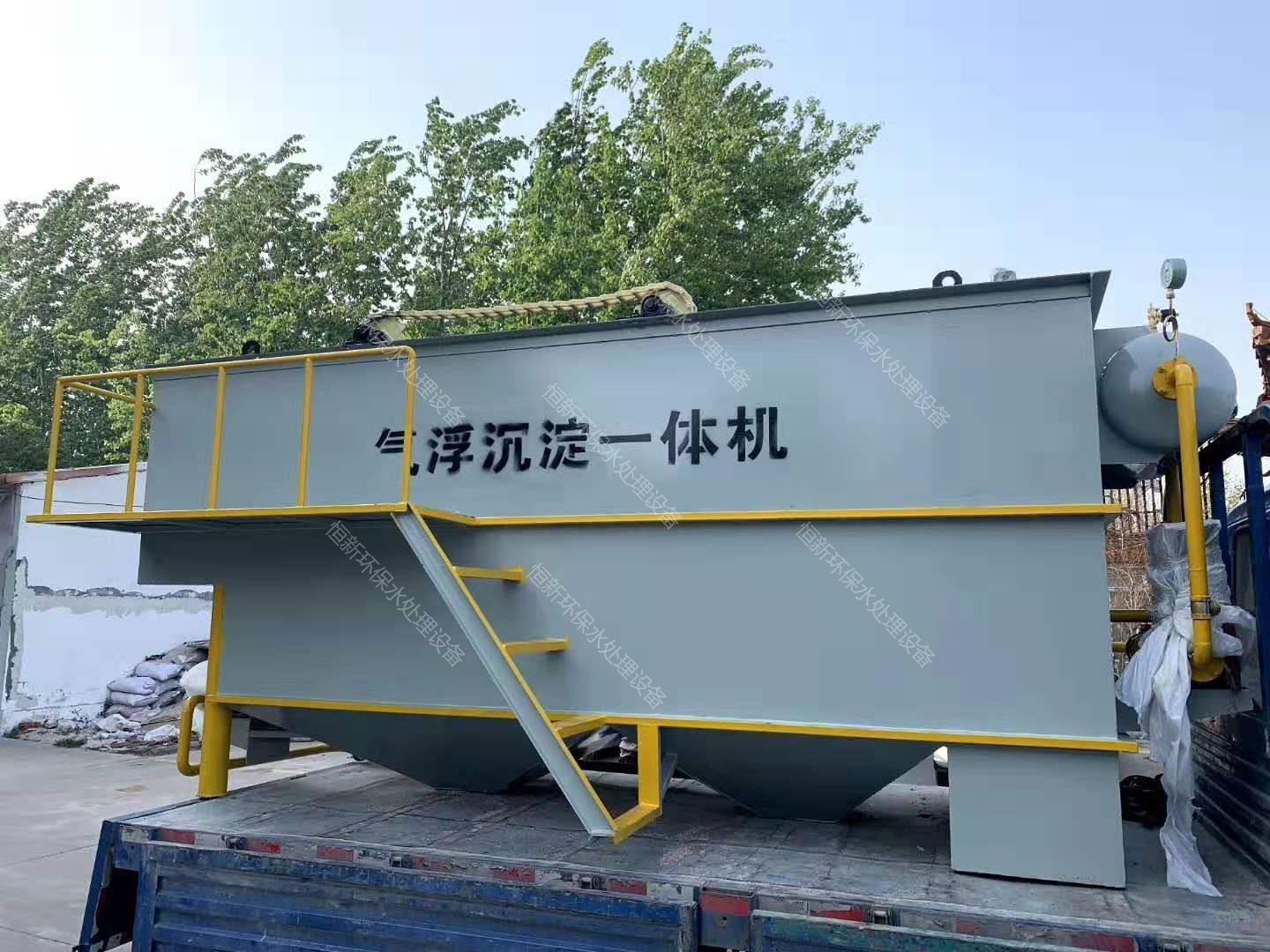 <b>�ܚ�⸡�C(j��)</b>